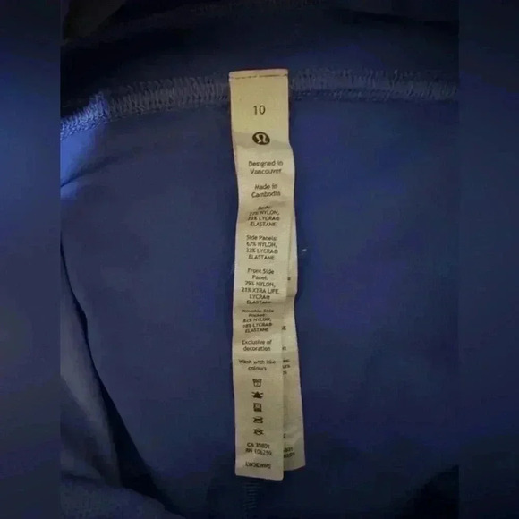 Lululemon Everlux Mesh Super-High-Rise Training Tight
Wild Indigo Size 10 - Picture 11 of 12